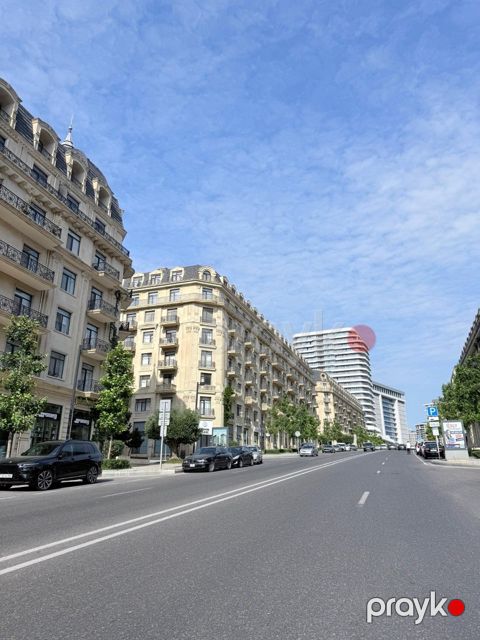 Satılır 5 otaqlı yeni tikili 212 m²