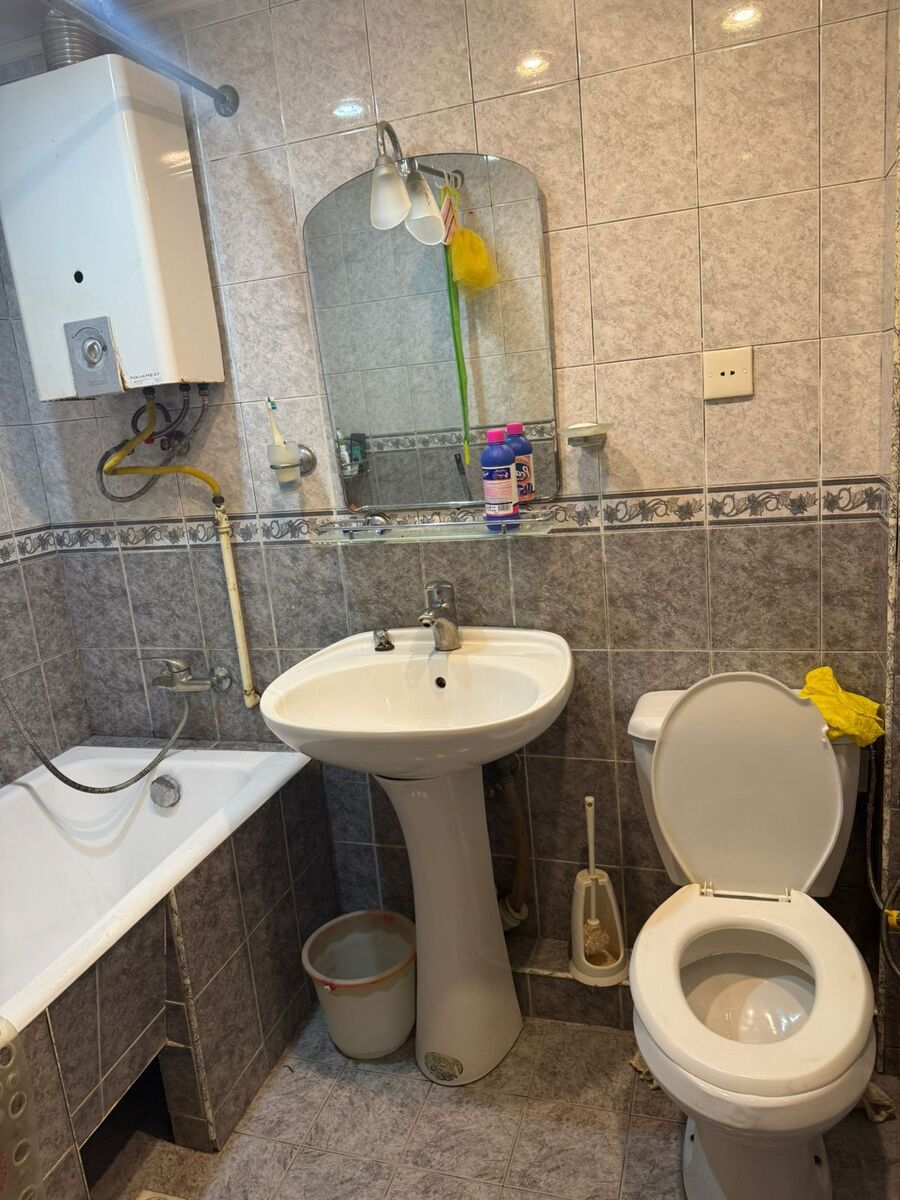 İcarəyə verilir 3 otaqlı köhnə tikili 85 m² — Mənzil, Bakı (10)