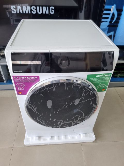 Paltaryuyan Bosch WGB24410ME — Bakı