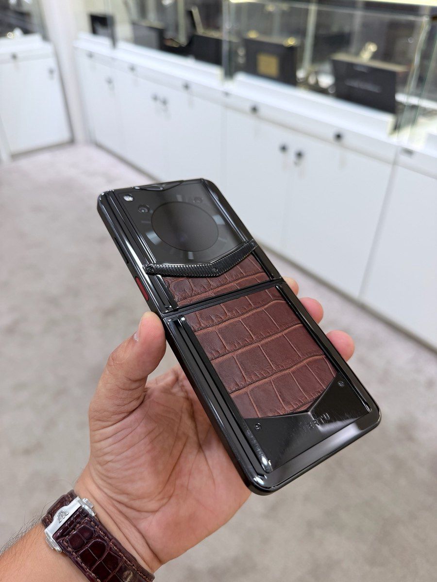 Vertu Ironflip Alligator Skin Amber Brown 512GB/12GB — Smartfonlar, Bakı (5)