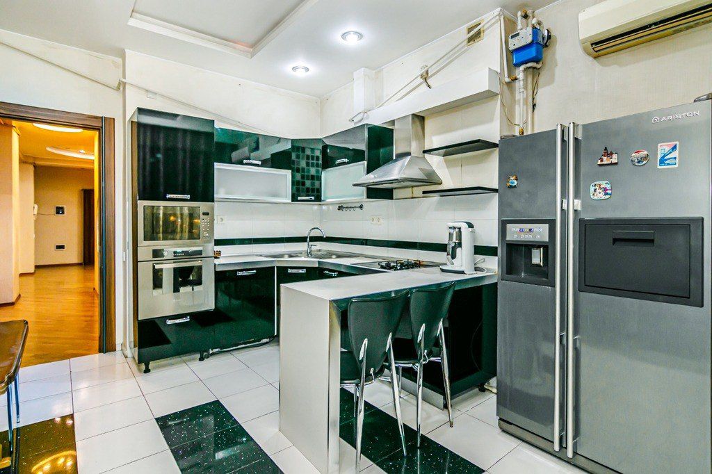 İcarəyə verilir 4 otaqlı yeni tikili 200 m² — Mənzil, Bakı (11)