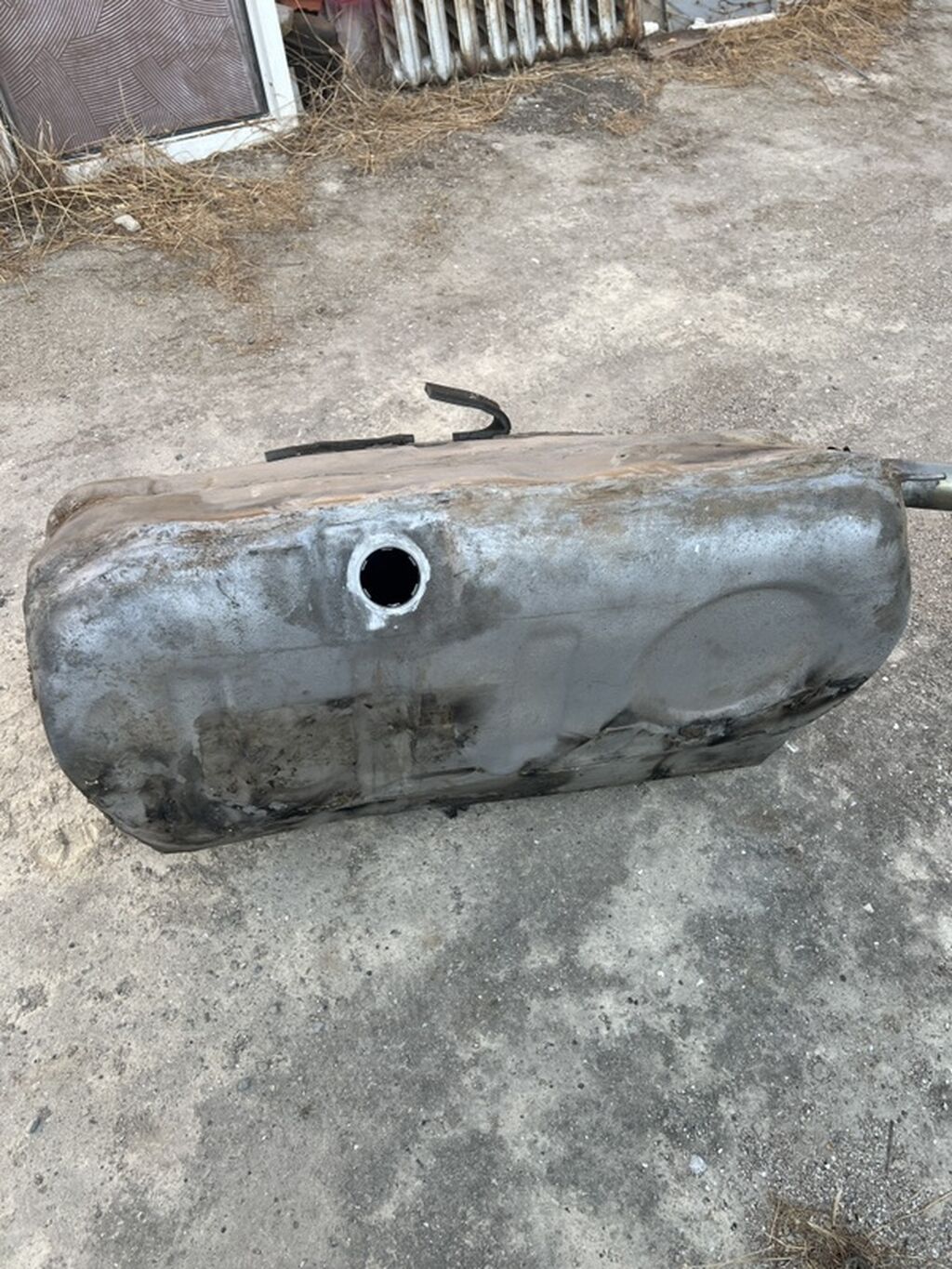 Məhsul: Avtomobil üçün metal yanacaq çəni (böyüdülüb 180 litir şessot — Ehtiyat hissələri, Bakı (3)