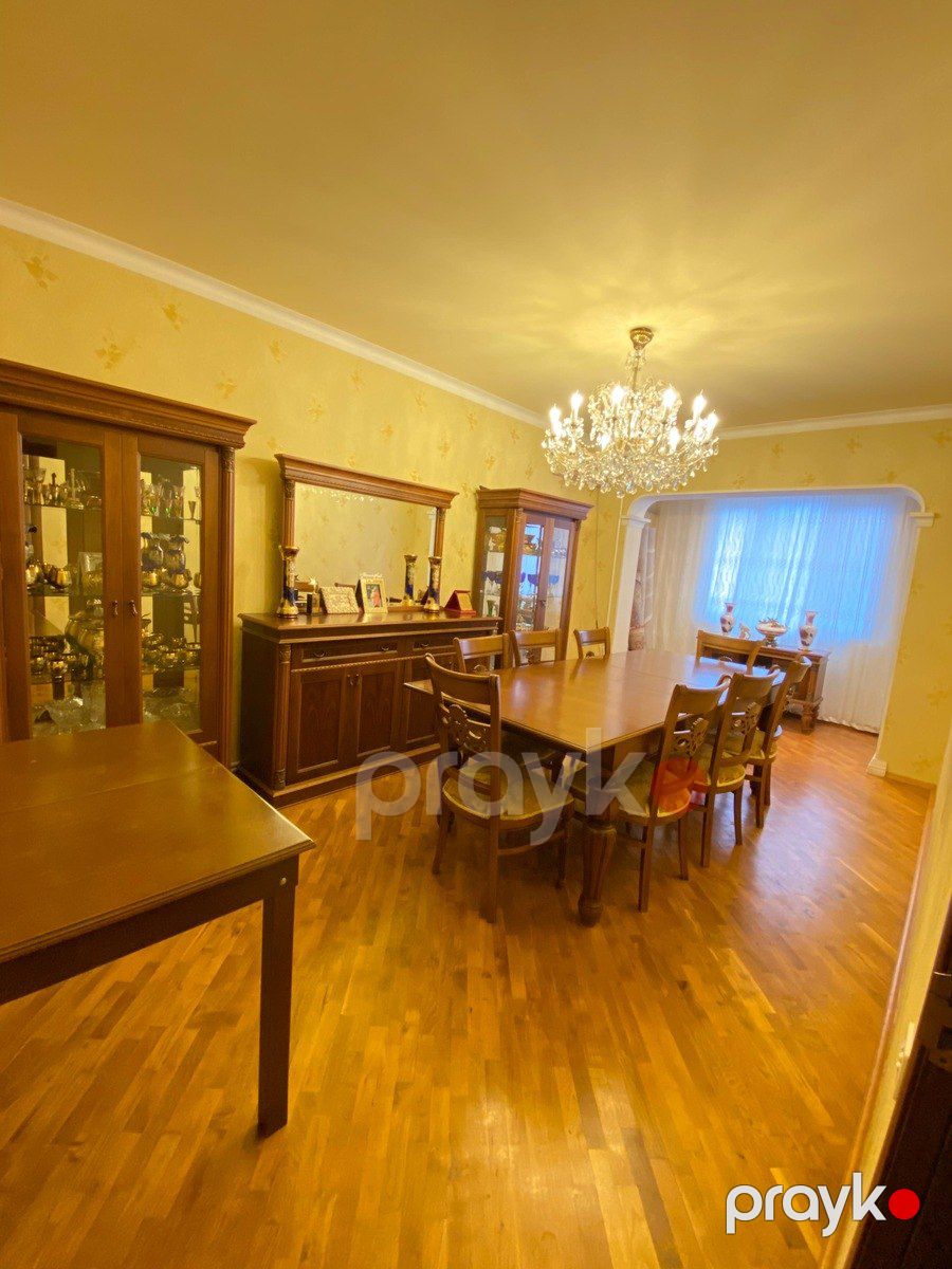 Satılır 4 otaqlı köhnə tikili 100 m² — Mənzil, Bakı (6)