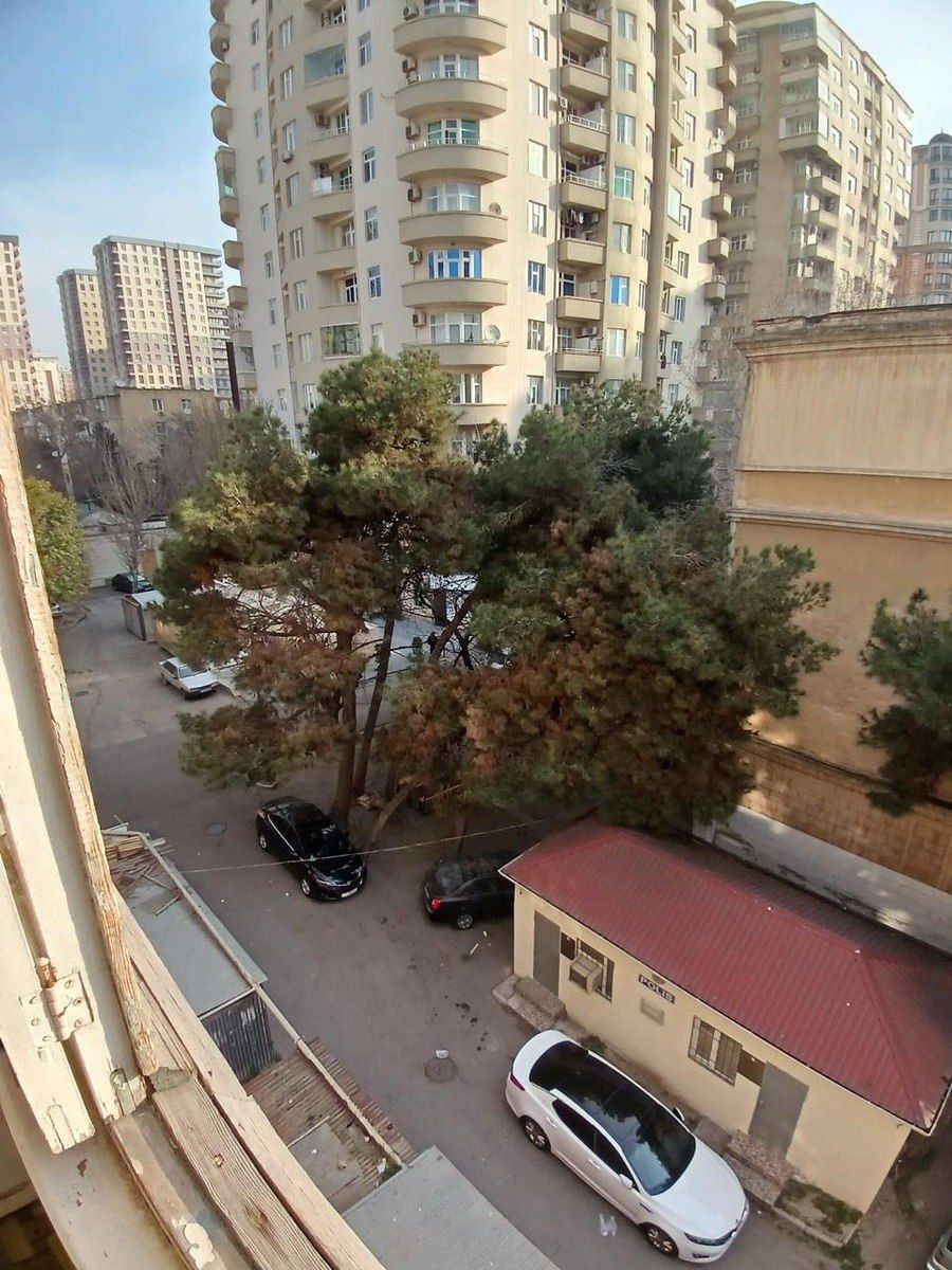 Satılır 3 otaqlı köhnə tikili 61 m² — Mənzil, Bakı (12)