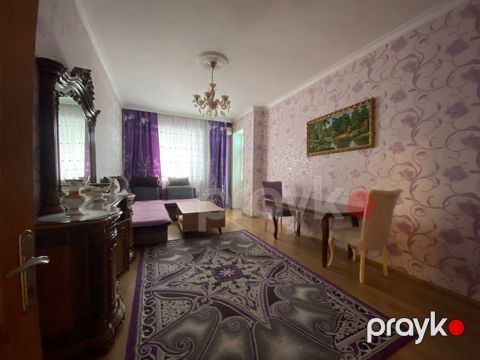 İcarəyə verilir 3 otaqlı yeni tikili 135 m²