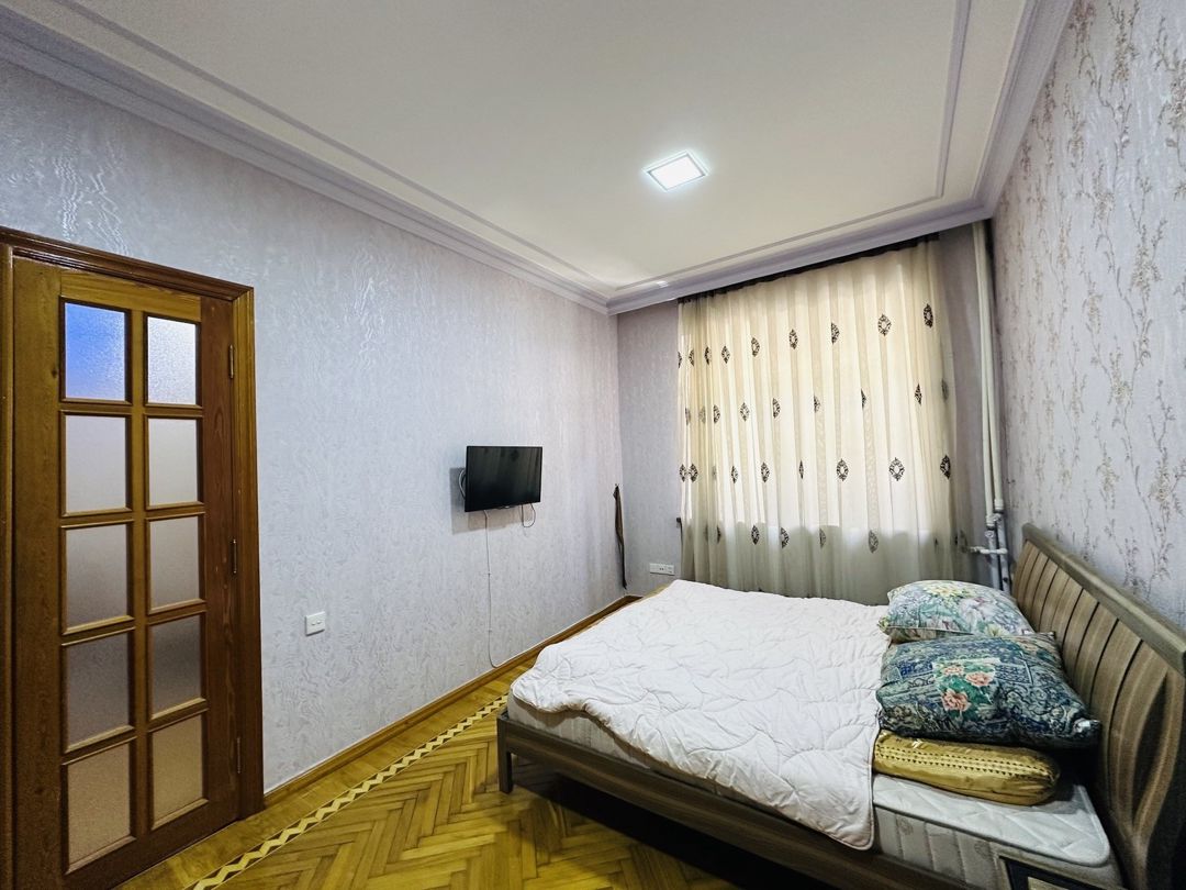 İcarəyə verilir 4 otaqlı köhnə tikili 120 m² — Mənzil, Bakı (6)