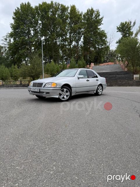 Mercedes C 220, 2.2 L, 1994 il, 501 000 km