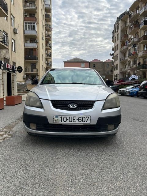 Kia Rio, 1.4 L, 2005 il, 327 000 km — Bakı