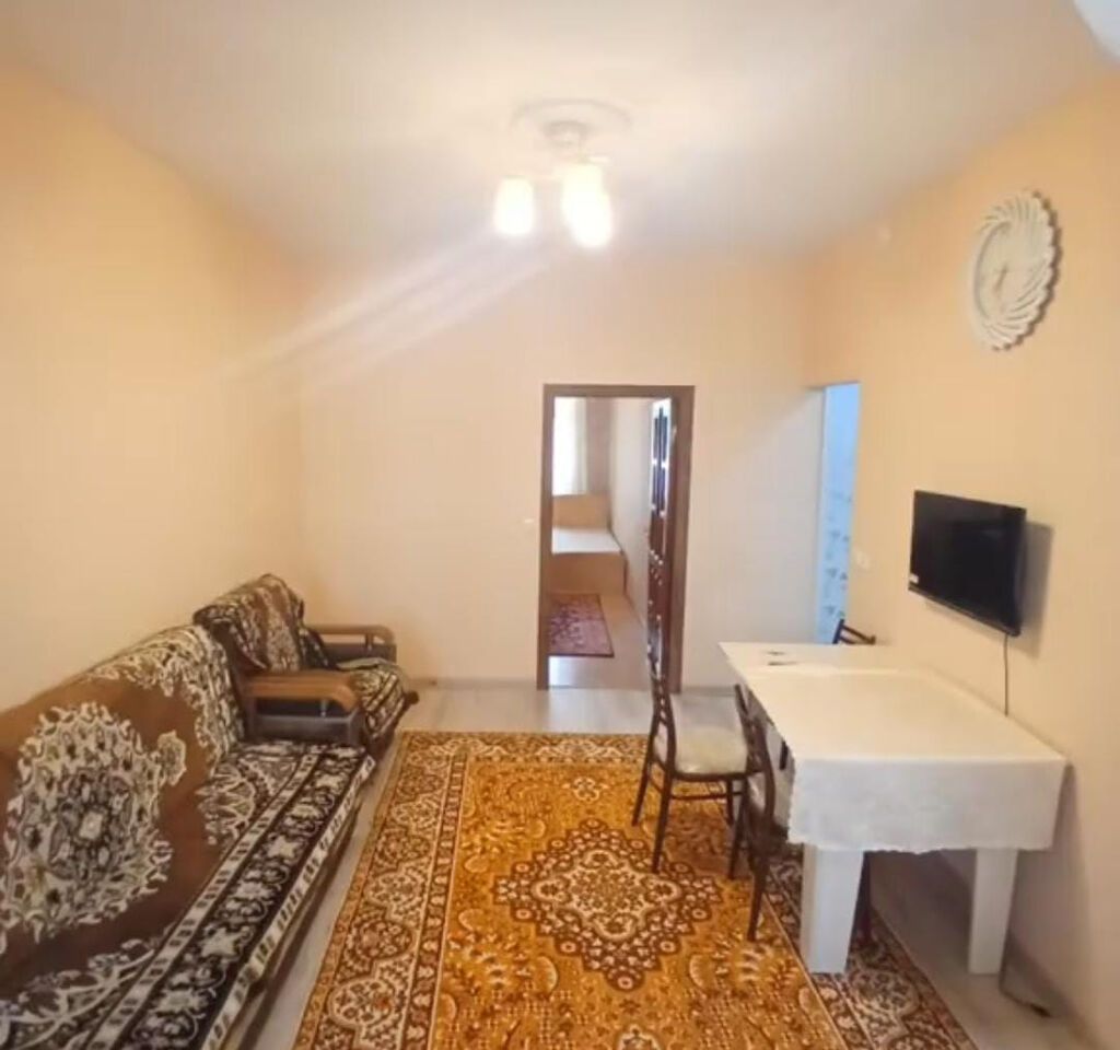20 yanvar metrosuna yaxin 2 otaq bina evi ewyali kiraye verilir Aileye — Daşınmaz əmlak, Bakı (2)