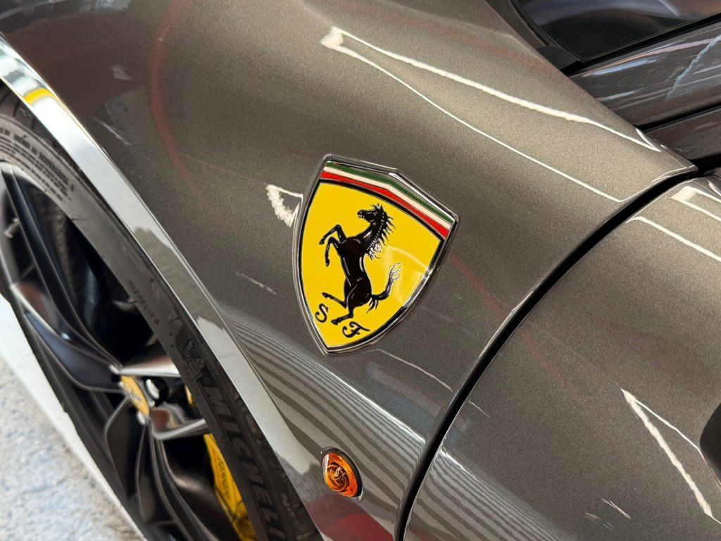 Ferrari 488 GTB, 3.9 L, 2016 il, 45 000 km — Avtomobillər, Bakı (9)
