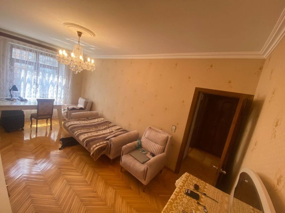 Satılır 4 otaqlı köhnə tikili 110 m² — Mənzil, Bakı (8)