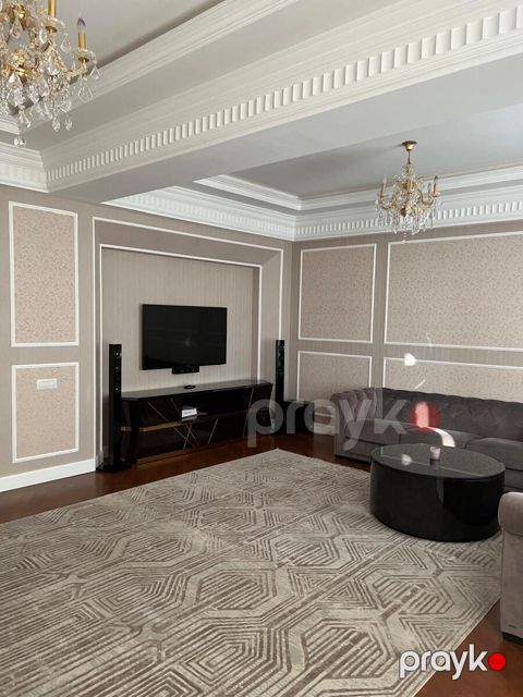 İcarəyə verilir 4 otaqlı yeni tikili 170 m²