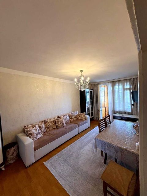 Satılır 3 otaqlı köhnə tikili 70 m² — Bakı