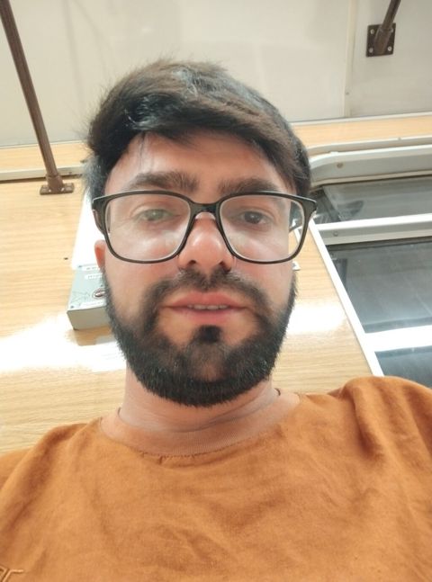 Salam sabahınız xeyir olsun özüne otağ yoldaş ev axtarıram metro — Digah