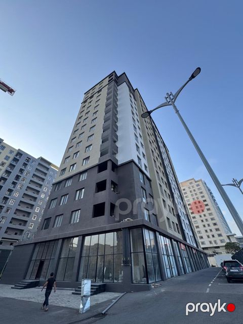 Satılır obyekt 206 m²