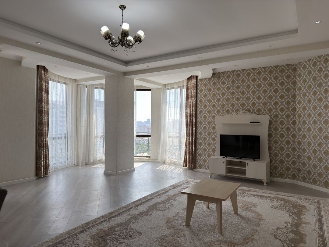İcarəyə verilir 3 otaqlı yeni tikili 150 m² — Mənzil, Bakı (2)