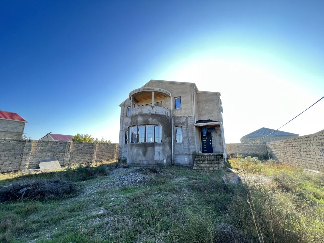 Satılır 4 otaqlı həyət evi/bağ evi 250 m² — Ev, villa, Bakı (2)