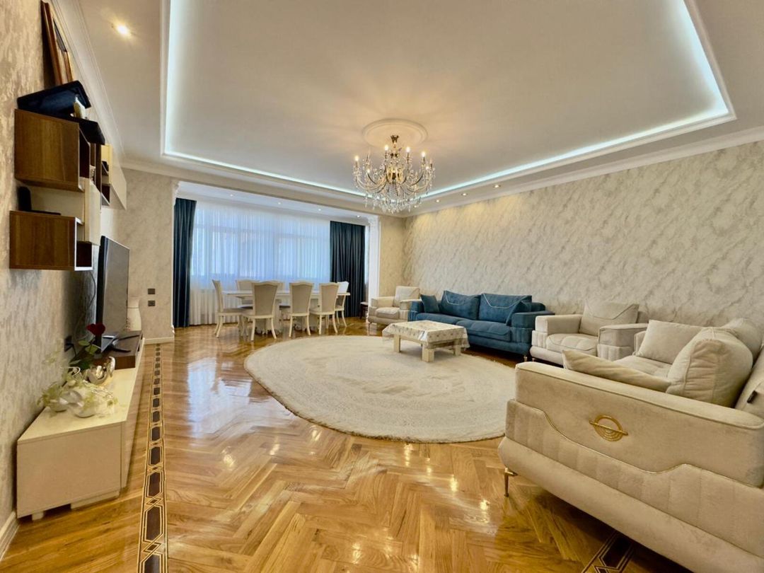 Satılır 3 otaqlı yeni tikili 180 m² — Mənzil, Bakı (4)