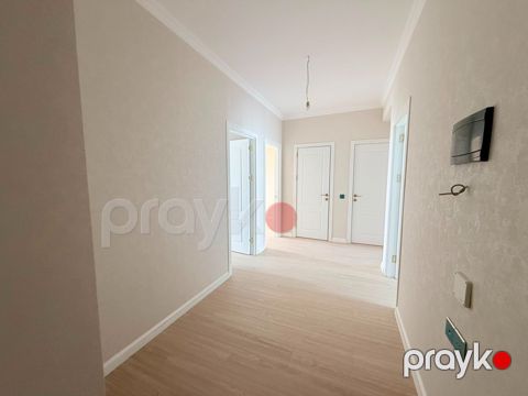 Satılır 3 otaqlı yeni tikili 86 m²