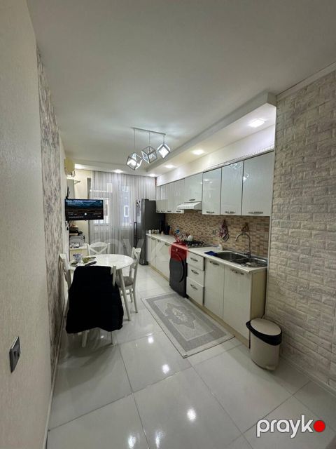 Satılır 4 otaqlı yeni tikili 140 m²