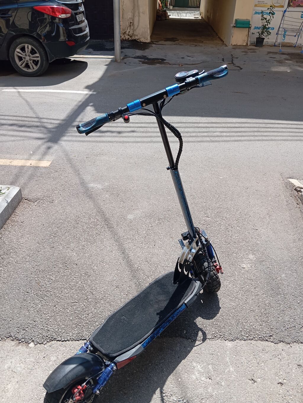 İşlənmiş Elektrik samokat 10", 1000 Vt, 45 km/s, Ünvandan götürmə, Ödənişli çatdırılma — İdman, hobi, istirahət, Bakı (2)