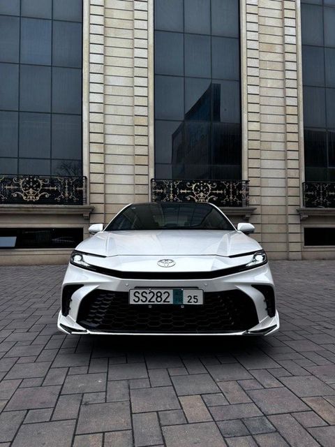 Toyota Camry, 2.5 L, 1 kWh, 2025 il, yeni — Bakı