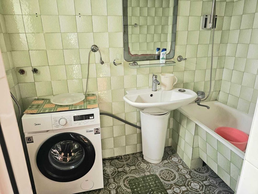 İcarəyə verilir 4 otaqlı köhnə tikili 125 m² — Mənzil, Bakı (6)