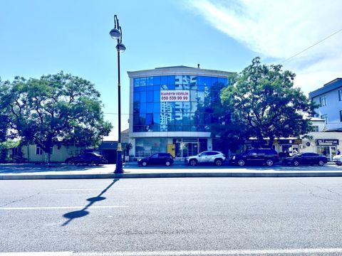 İcarəyə verilir 10 otaqlı ofis 300 m² — Bakı
