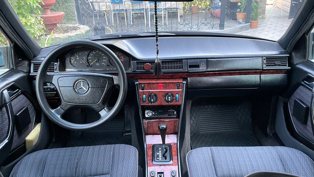 Mercedes 230 E, 2.3 L, 1993 il, 400 000 km — Avtomobillər, Bakı (3)
