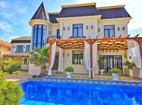 Satılır 7 otaqlı həyət evi/bağ evi 400 m² — Bakı