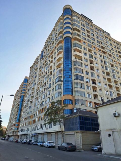 Satılır 2 otaqlı yeni tikili 66 m² — Bakı