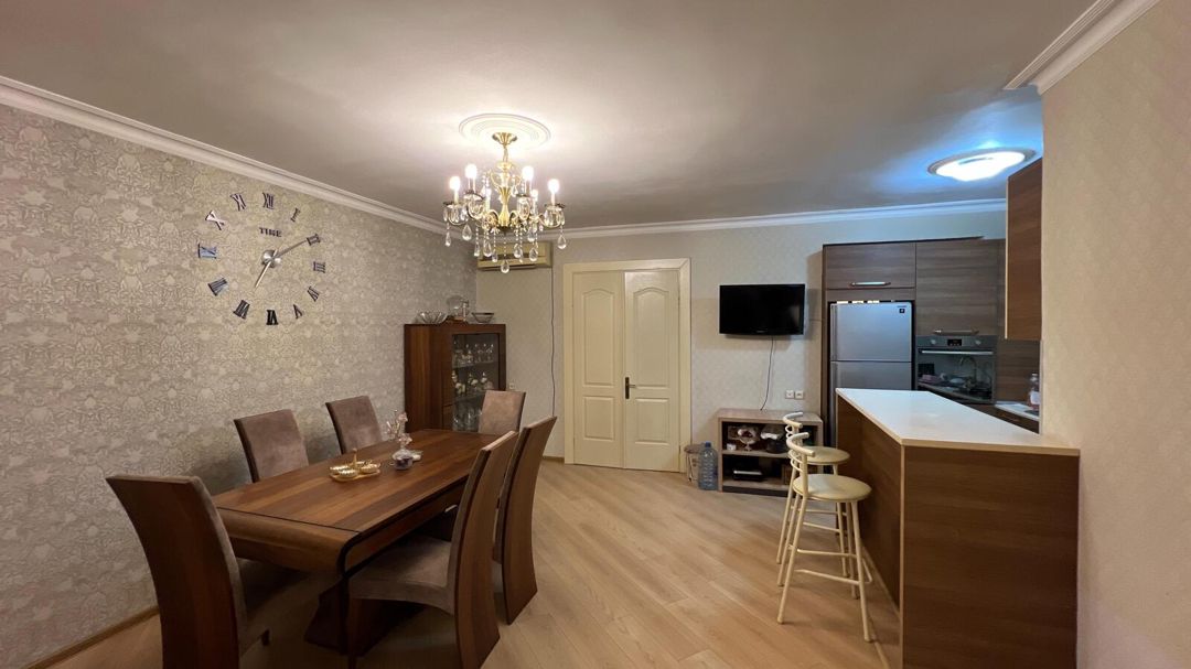 Satılır 4 otaqlı köhnə tikili 75 m² — Mənzil, Bakı (2)