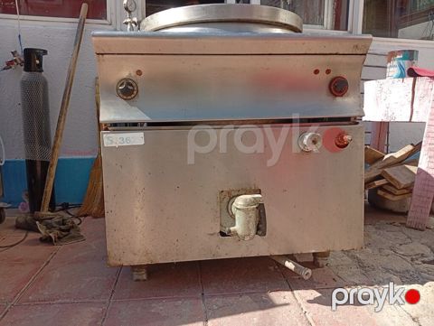 Sənaye tipli paslanmayan poladdan böyük həcmli bişirmə qazanı .Ğürçü — Bakı