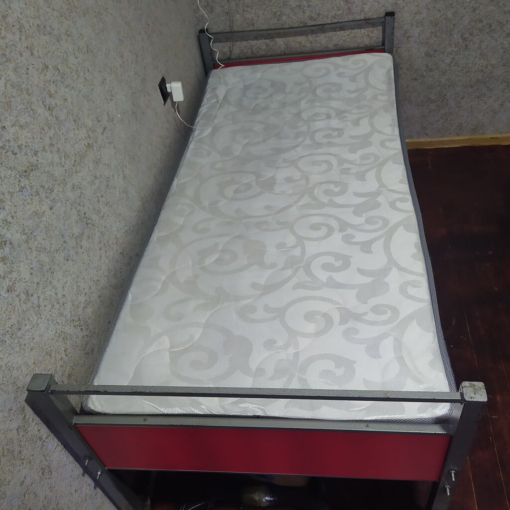 Tək nəfərlik dəmir çarpayı və döşək dəsti - Ölçü: təxmini 90×190 sm — Mebel, Bakı (3)