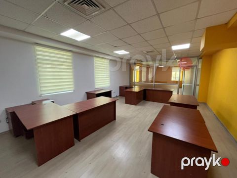 İcarəyə verilir 2 otaqlı ofis 100 m²