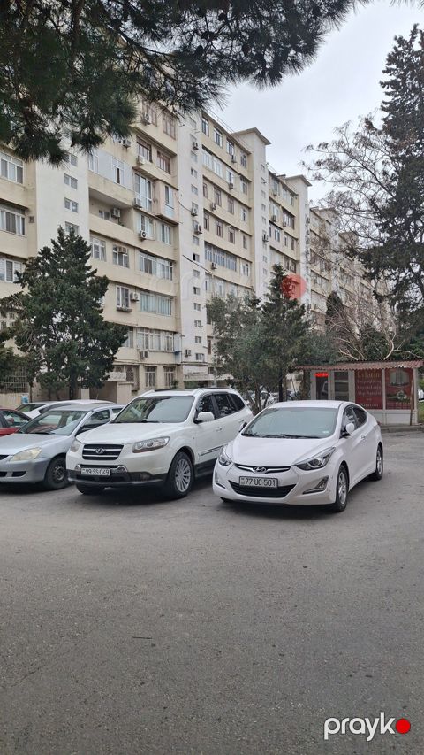 Satılır 3 otaqlı köhnə tikili 85 m²