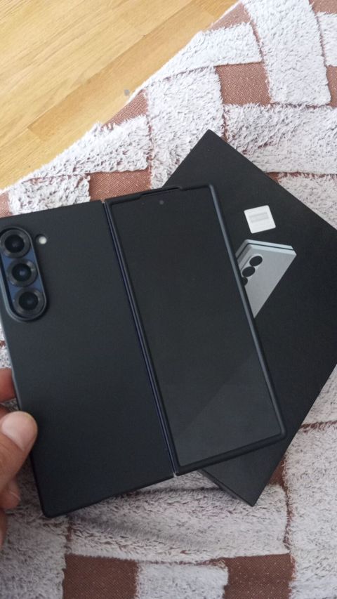 Samsung Galaxy Z Fold 6, rəng - Qara — Bakı