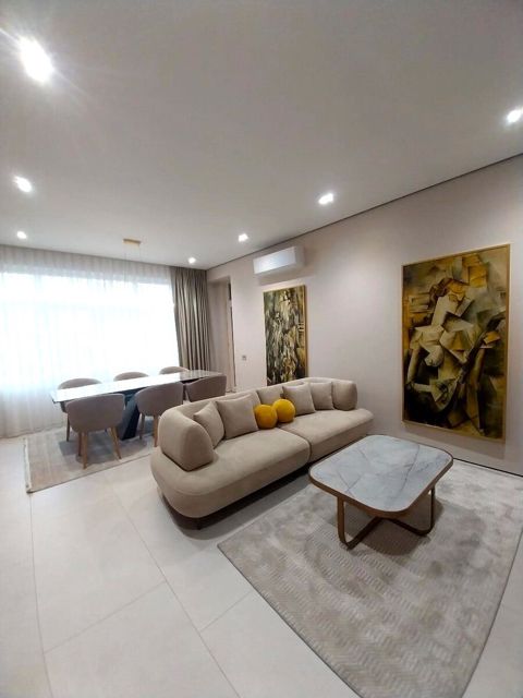 Satılır 3 otaqlı yeni tikili 110 m² — Bakı