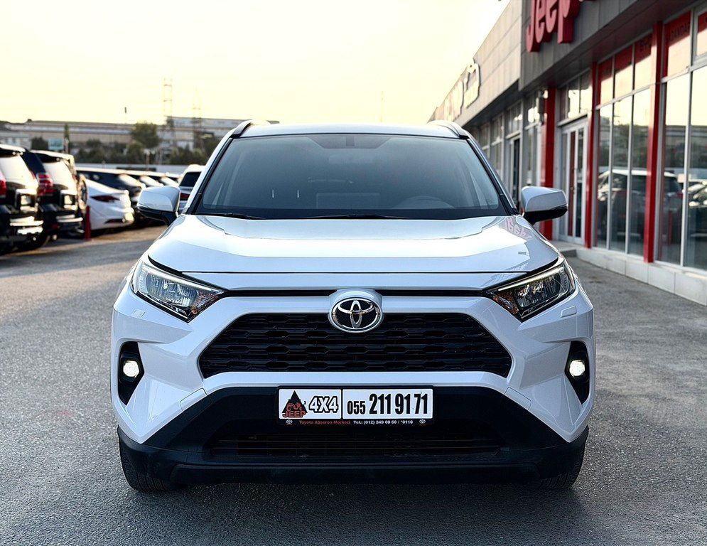 Toyota RAV4, 2.5 L, 2022 il, 91 000 km — Avtomobillər, Bakı
