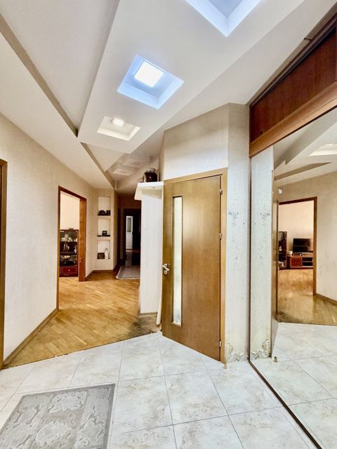 Satılır 4 otaqlı yeni tikili 127 m² — Bakı