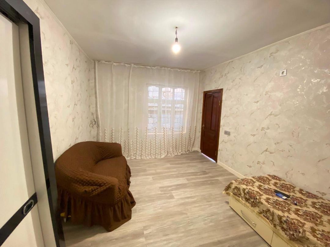 Həyət evi, Bayıl qəs — Ev, villa, Bakı (12)