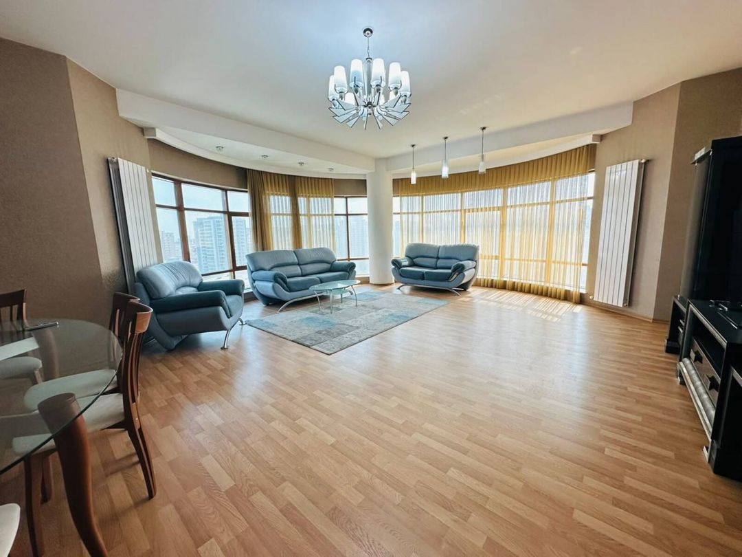 İcarəyə verilir 4 otaqlı yeni tikili 200 m² — Mənzil, Bakı (3)