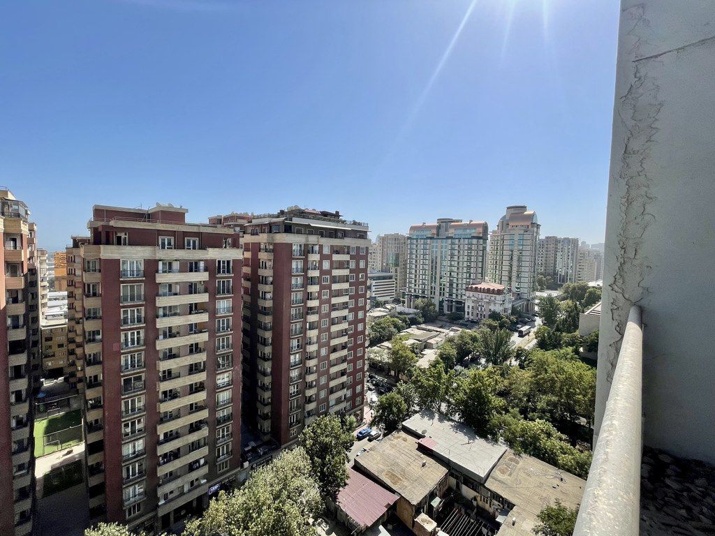 Satılır 4 otaqlı yeni tikili 217 m² — Mənzil, Bakı (9)