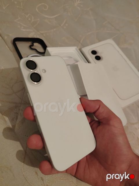 IPhone 16, Ağ, Face ID