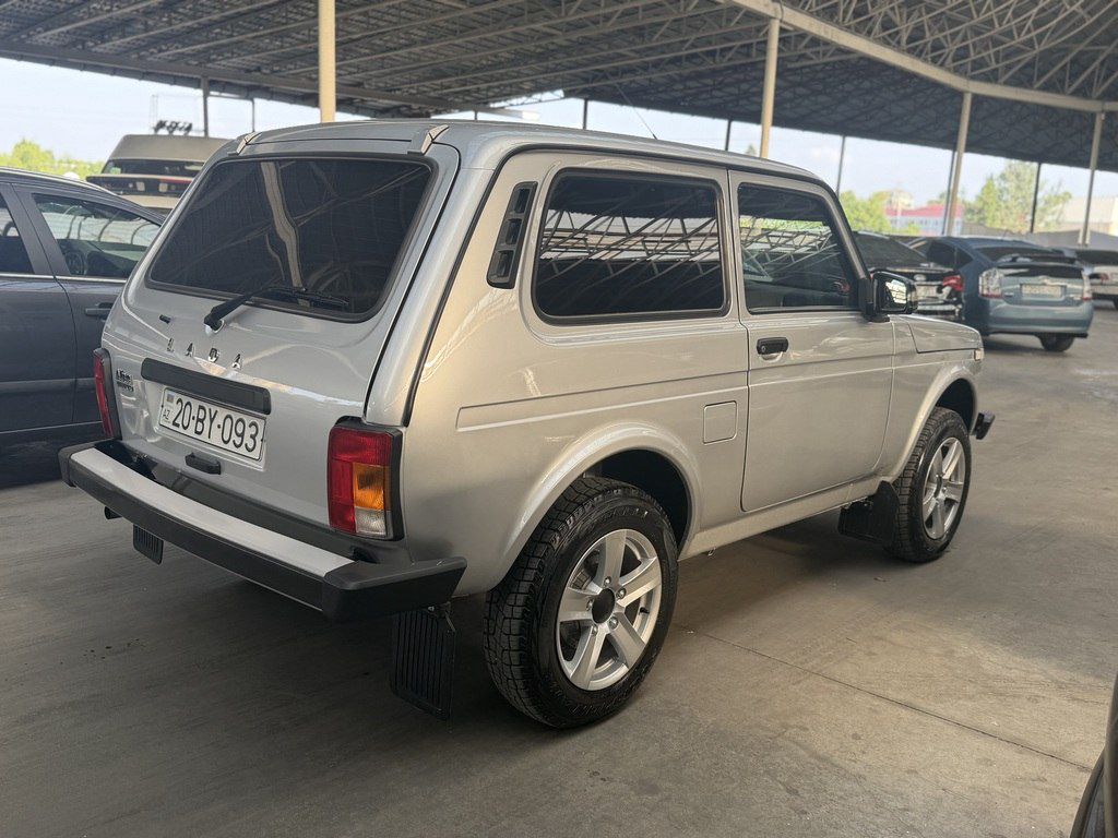 Lada (VAZ) Niva, 1.7 L, 2026 il, 5 200 km — Avtomobillər, Gəncə (7)