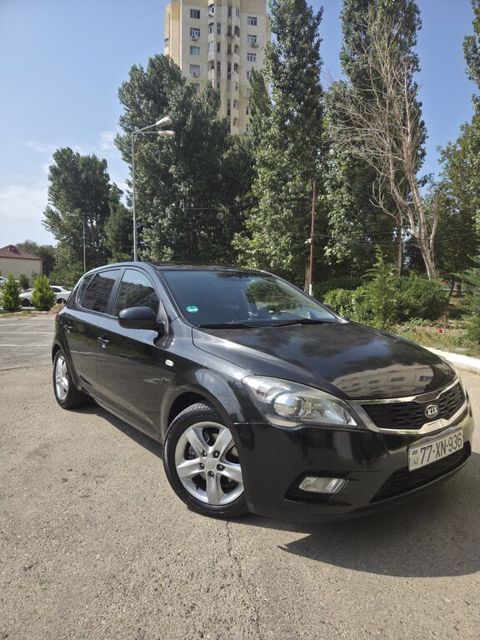 Kia Ceed, 1.4 L, 2009 il, 242 581 km — Bakı