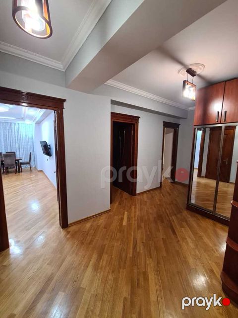 İcarəyə verilir 2 otaqlı yeni tikili 90 m²
