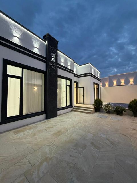 Satılır 4 otaqlı həyət evi/bağ evi 130 m² — Bakı