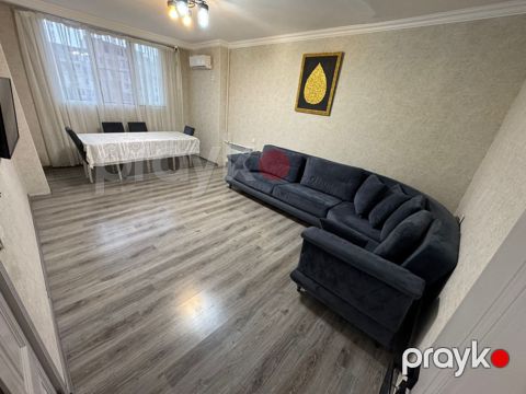 Satılır 4 otaqlı köhnə tikili 100 m²