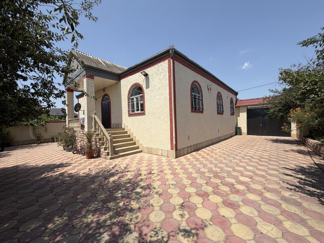 Satılır 4 otaqlı həyət evi/bağ evi 140 m² — Ev, villa, Bakı (2)